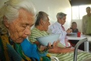 La amarga vida de los pensionados